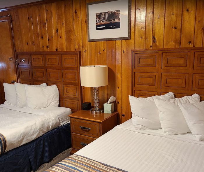 Bayview Motel (Wishing Well Motel) - From Web Listing (newer photo)